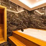 Miel Suites-3 Luxury With Private Pool&sauna ヴィラ