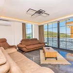ヴィラ Miel Suites-3 Luxury With Private Pool&sauna カルカン