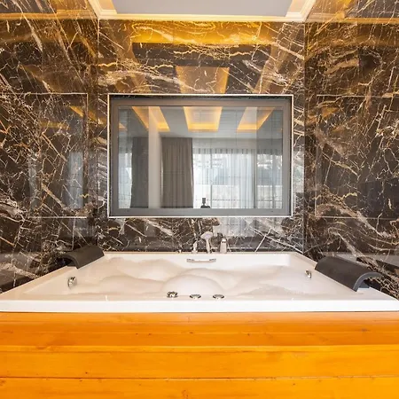 Miel Suites-3 Luxury With Private Pool&sauna Kalkan
